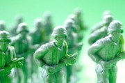 九游娱乐官方入口-鹿岛鹿角防线协作提升，力求限制攻击