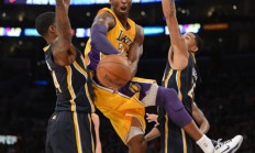 九游娱乐官网-包含科比砍下50分，湖人力克步行者，迎来四连胜的词条