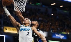 九游娱乐登录-快船主场落败，不敌雄鹿遭遇两连败