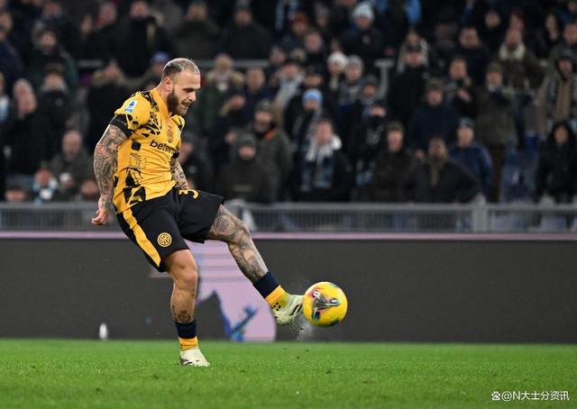 意甲球队球员聚餐联欢，增进团队凝聚力的简单介绍