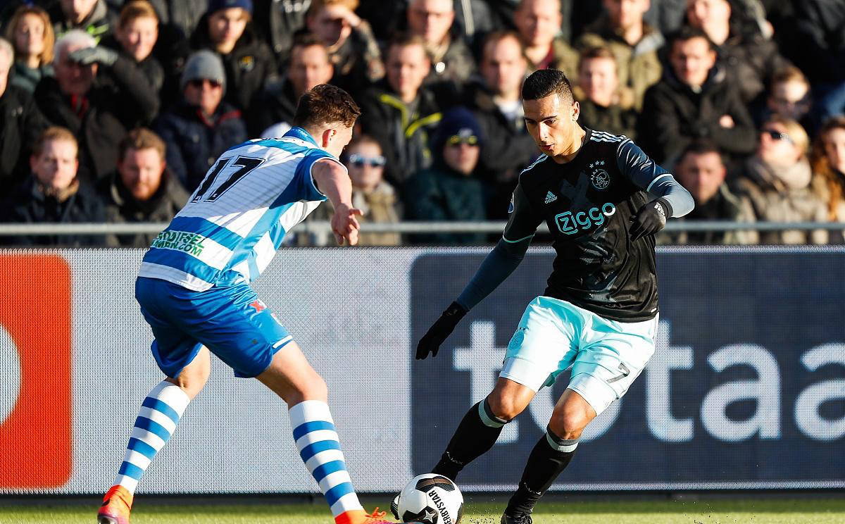 关于阿贾克斯奇兵出战，欧冠赛场连胜引爆全欧狂热的信息