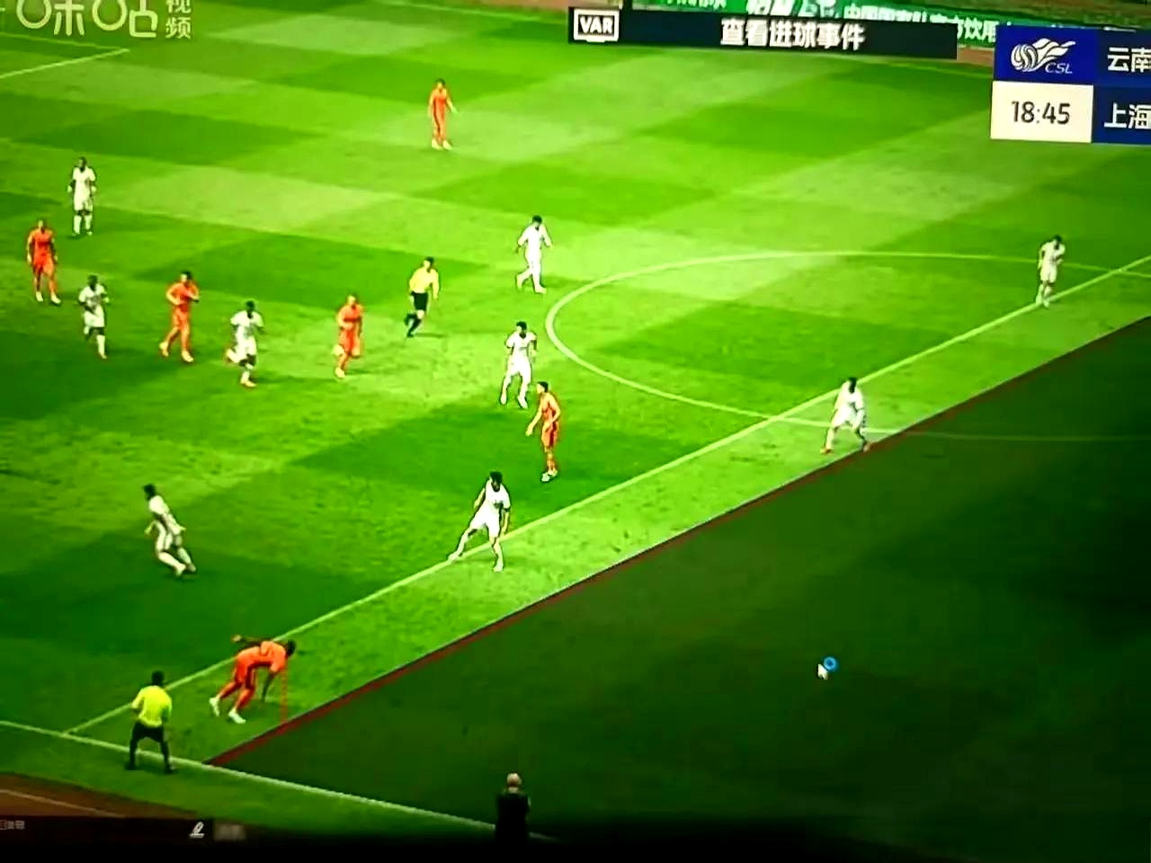 比赛场面来势汹汹，球员们闪光时刻频现的简单介绍