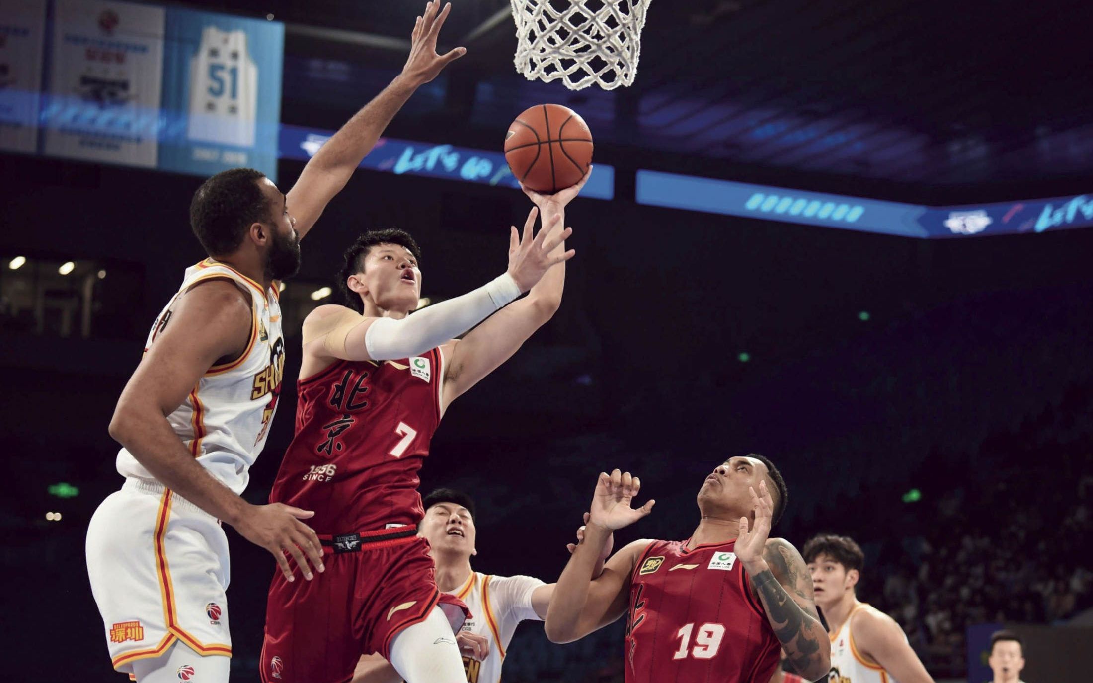 包含青岛队连败告急！球队迫切需要反弹的词条