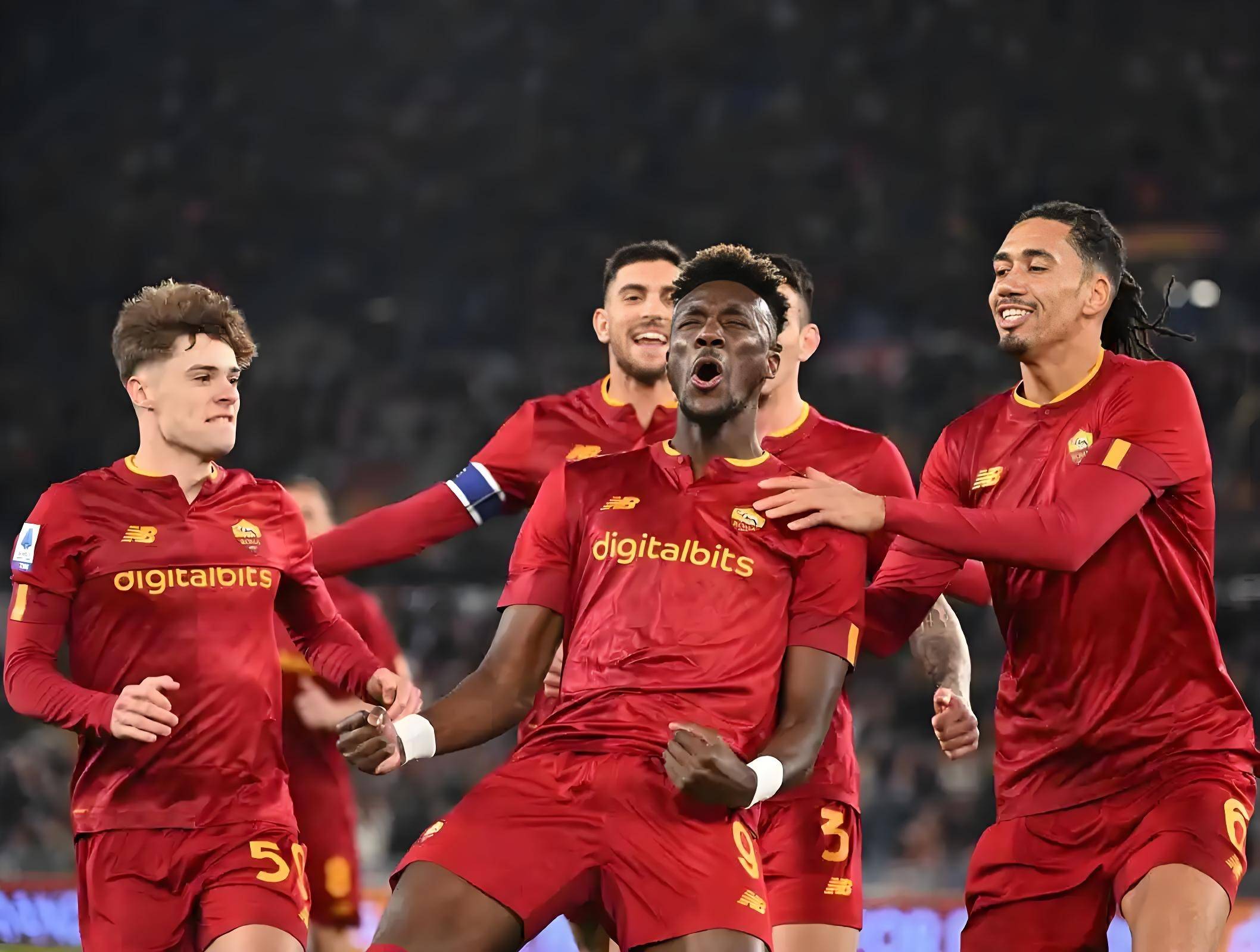 瓦伦西亚主场小胜，欧联杯席位稳固