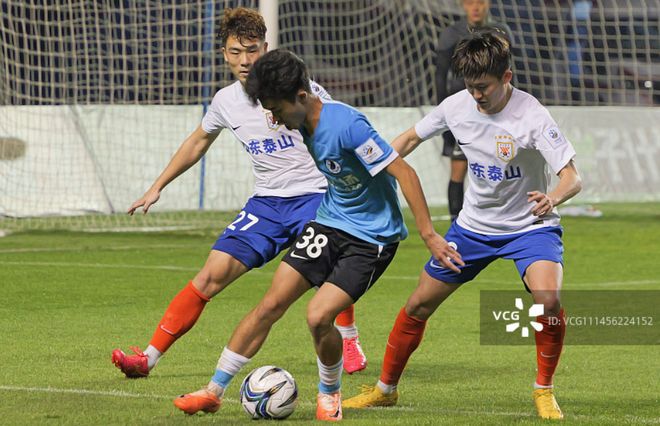 大连人队再次胜利，晋级半决赛