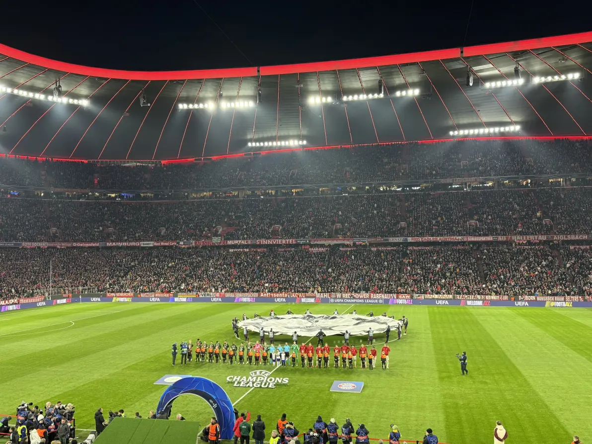 包含拜仁慕尼黑全面备战欧冠16强淘汰赛的词条