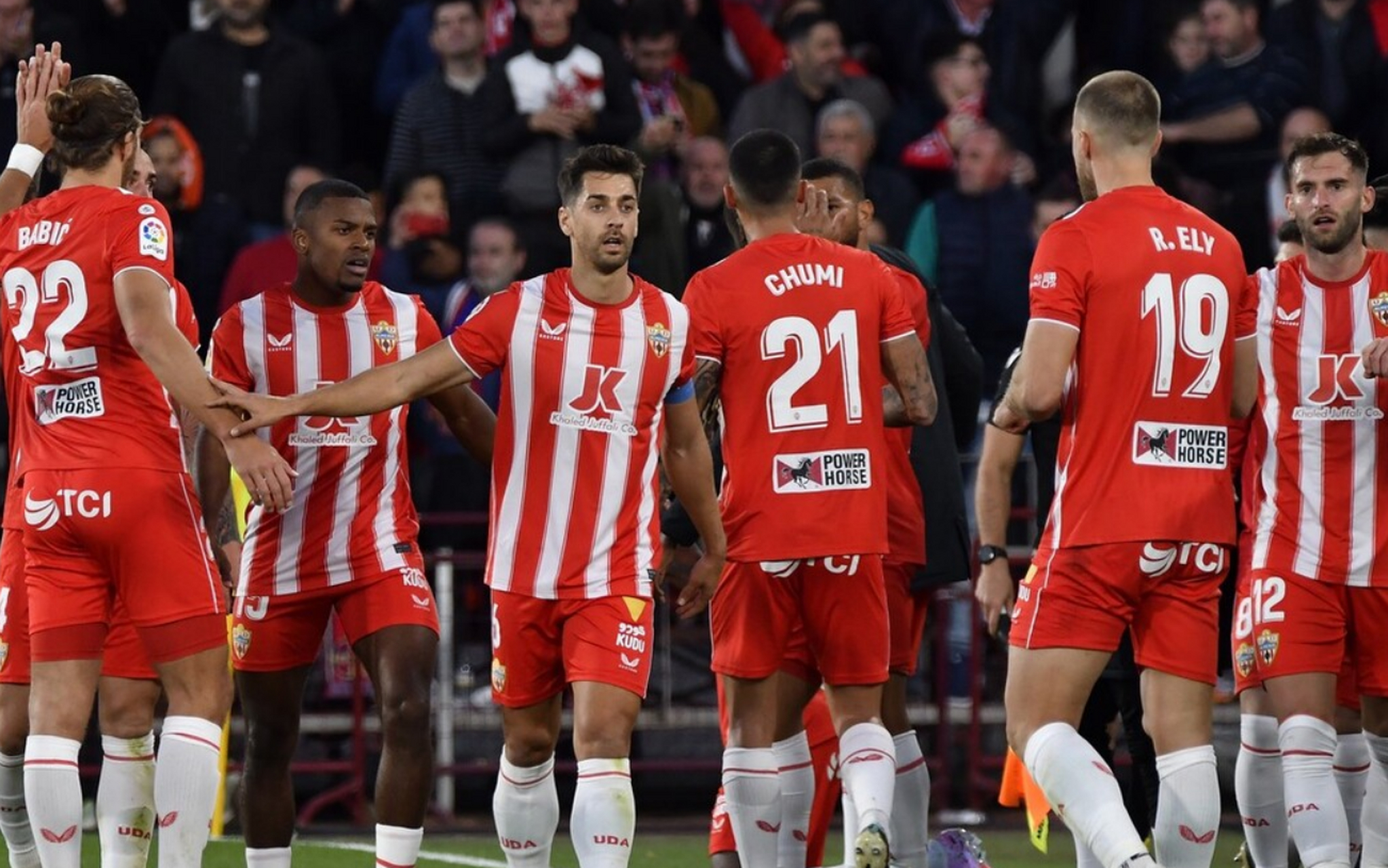 阿尔梅里亚客场险胜，跻身保级行列的简单介绍